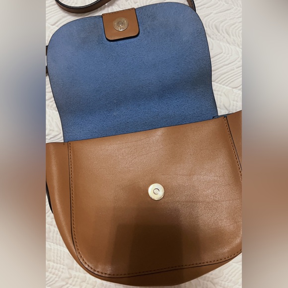 Lodis Tan Crossbody Bag - Picture 4 of 7